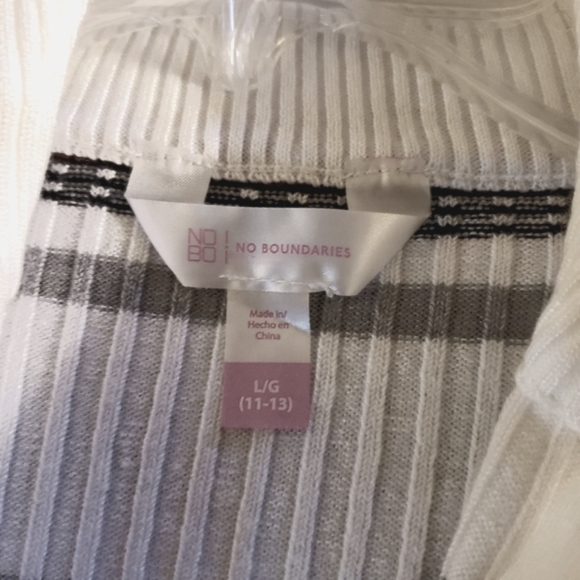 No Boundaries Long Sleeve Mockneck in Juniors Large - Picture 5 of 7